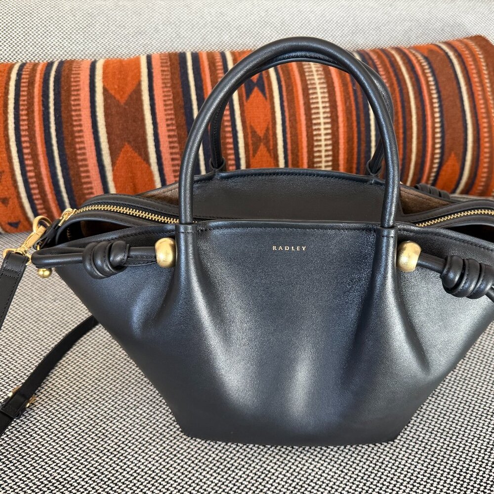 RADLEY LONDON The Romilly Medium NWOT
